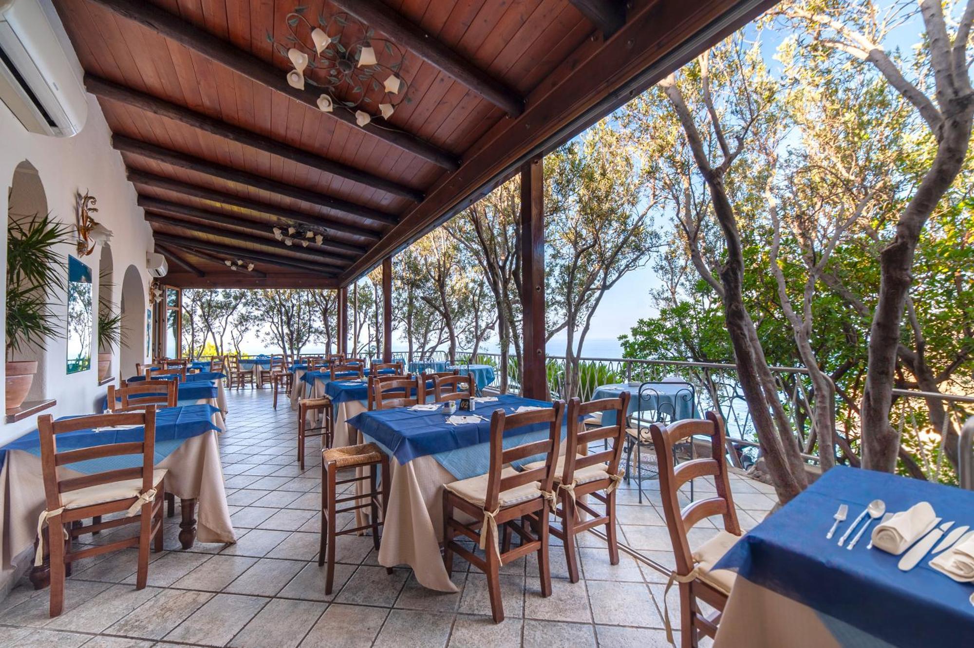 Punta Chiarito 4*