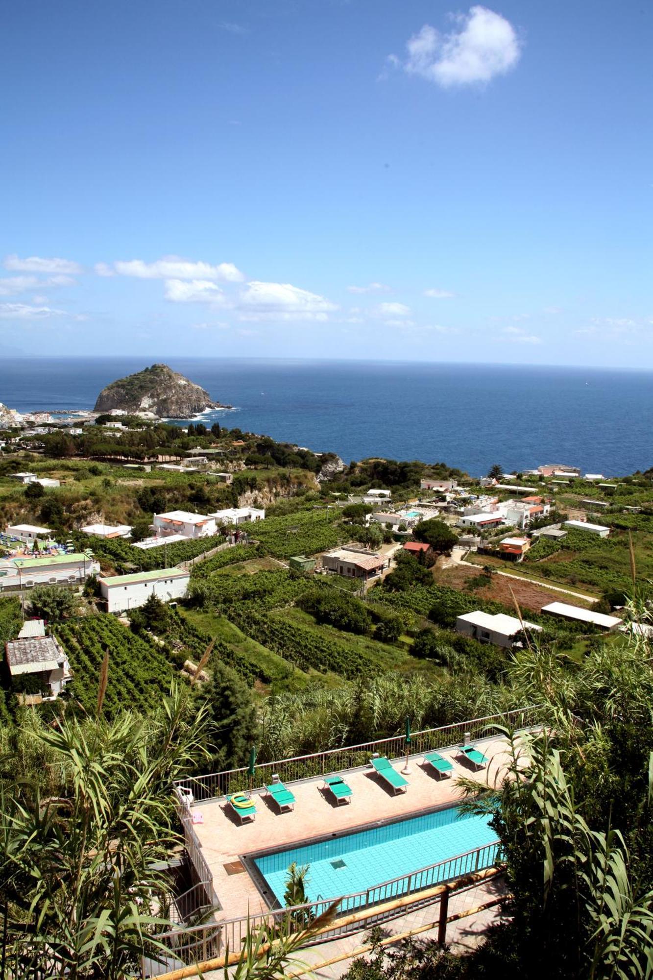 Punta Chiarito 4*