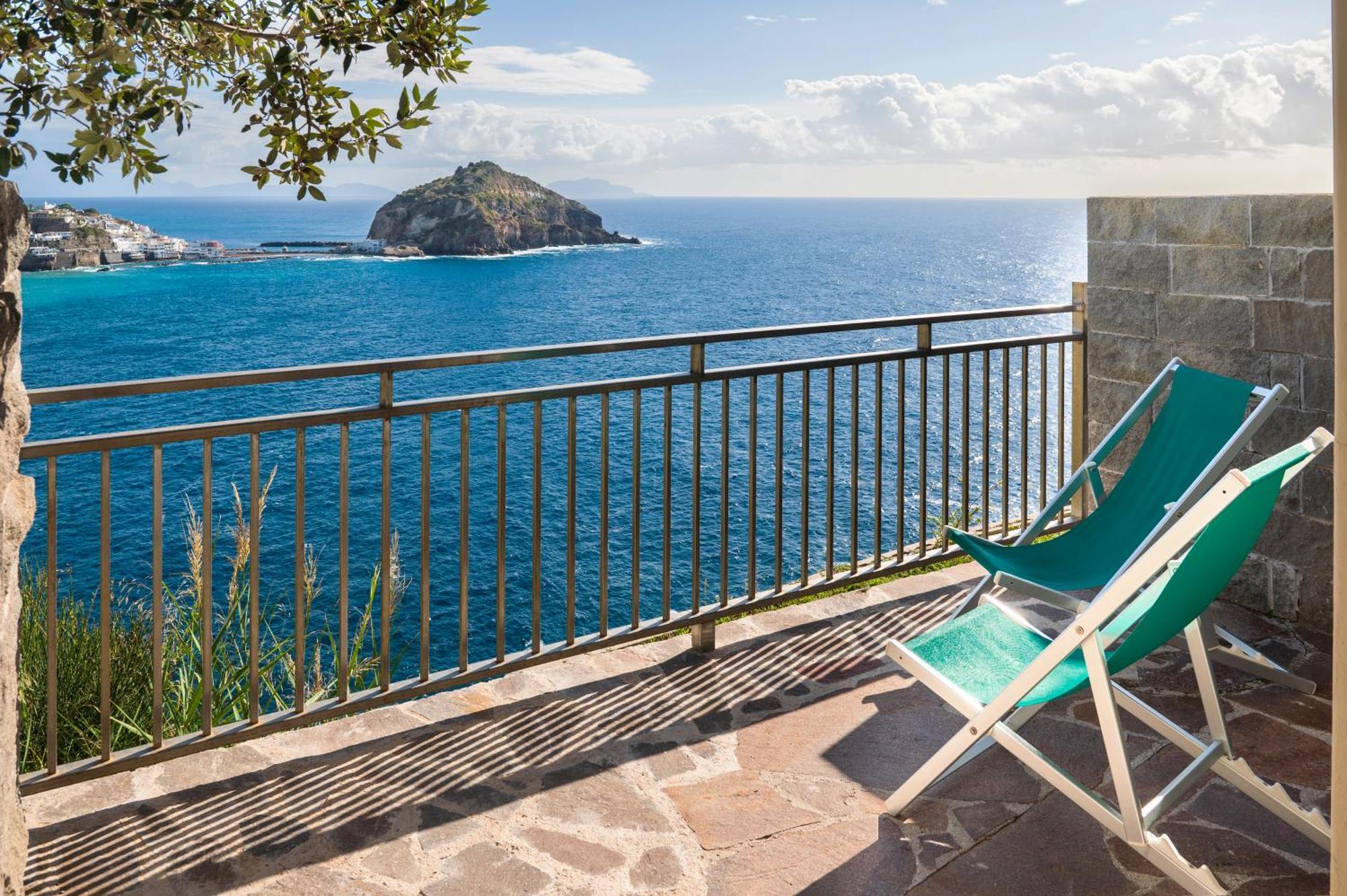 Hotel Punta Chiarito 4*