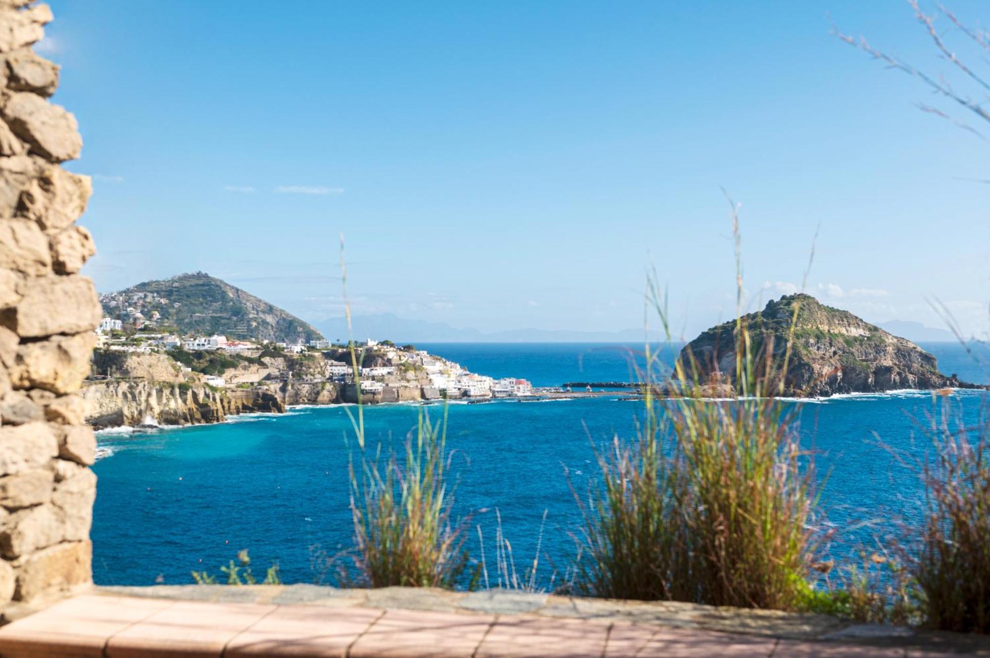 Punta Chiarito 4*